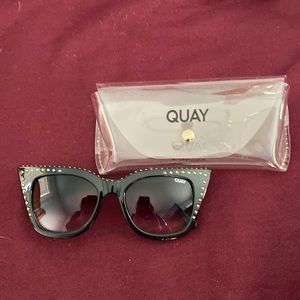 Quay Black Harper Studded sunglasses
